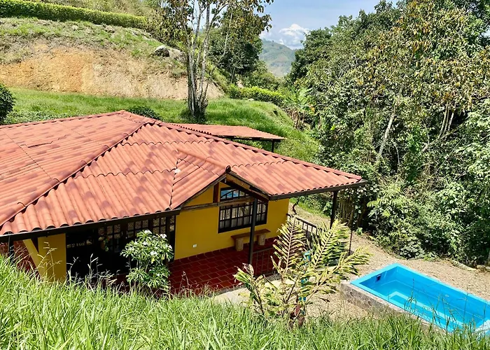 Casas De Campo - El Paraiso